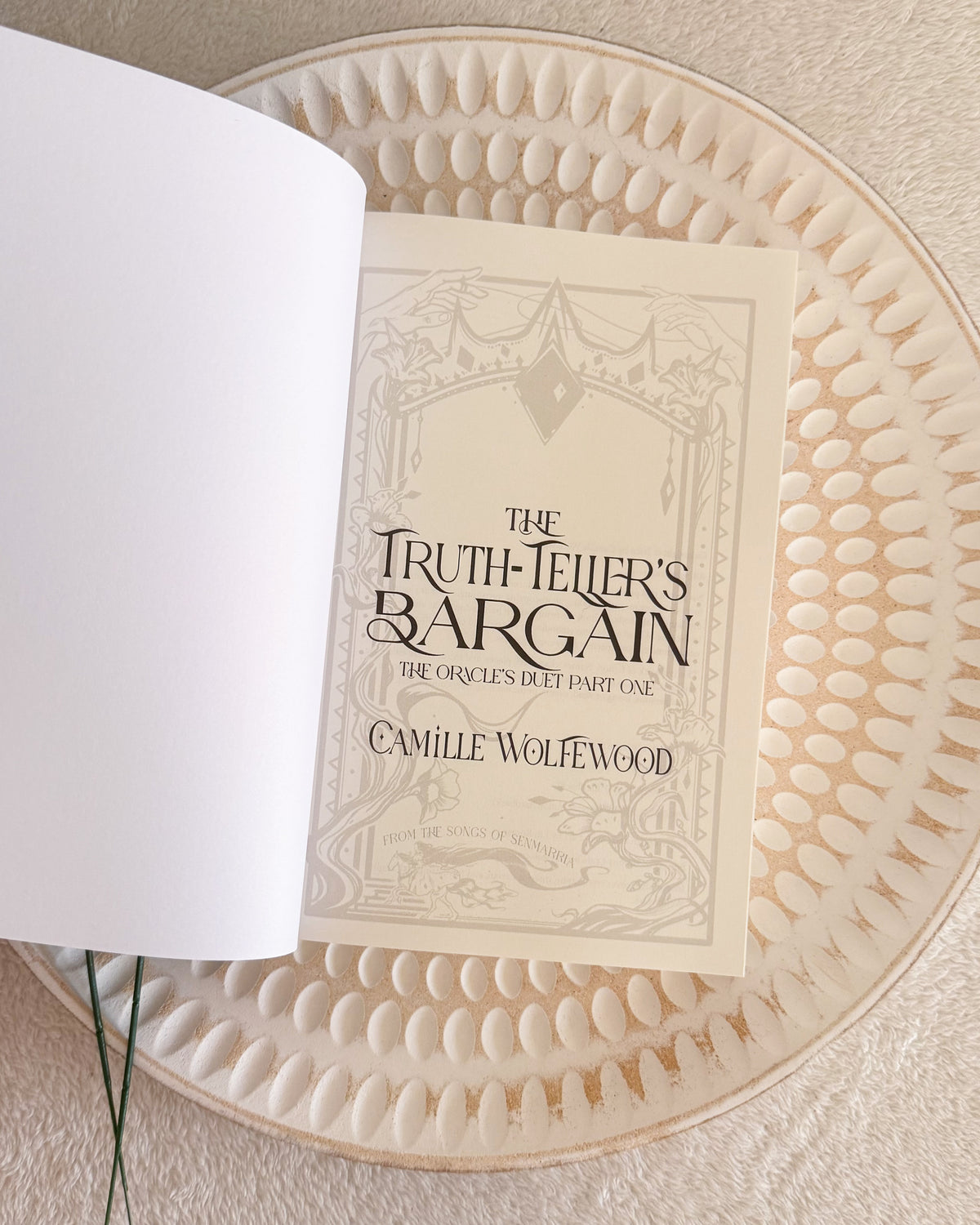 The Oracle's Duet by Camille Wolfewood